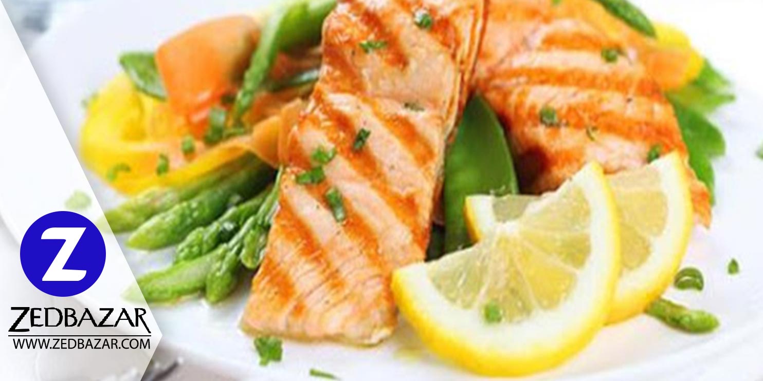 غذای رژیمی بسیار خوشمزه با ماهی و سبزیجات